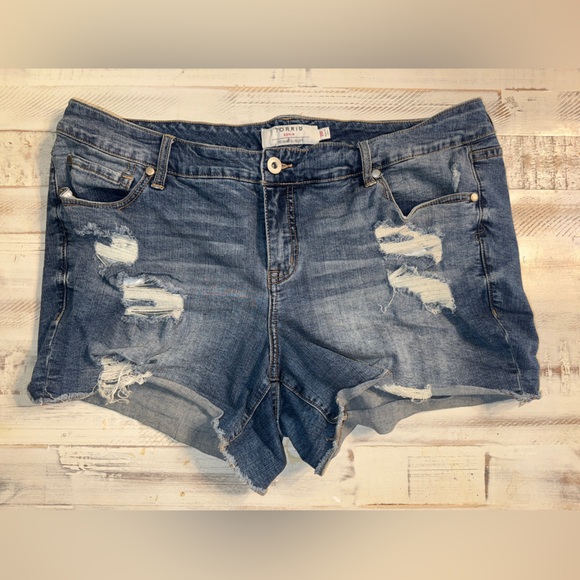 Torrid Distressed Denim Shorts - Blue - Picture 1 of 1